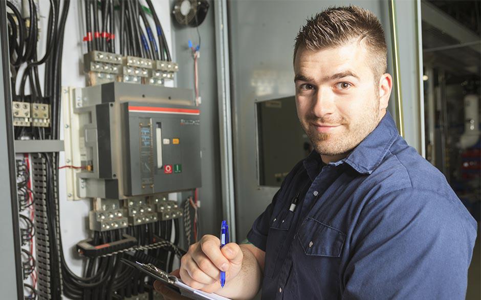 ouvrier électricien Éragny