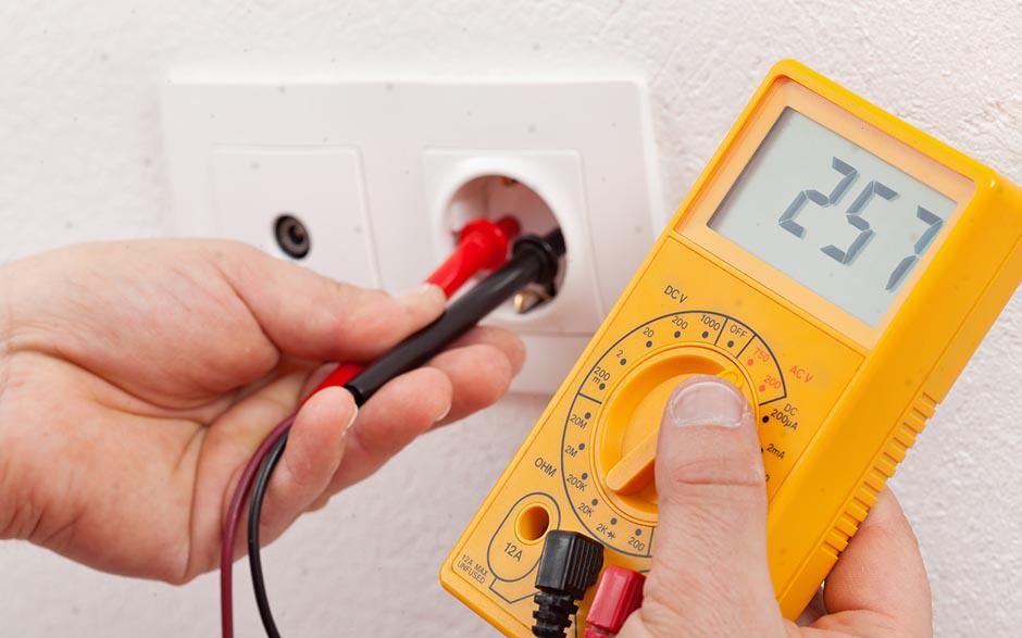 ouvrier électricien Éragny